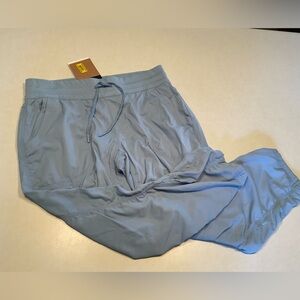 The North Face Aphrodite Motion Capri Hiking Pants